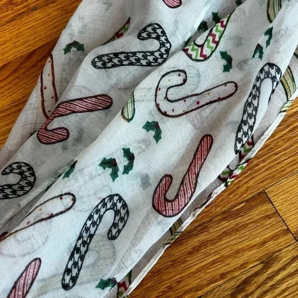 Infinity candy cane scarf 🧣